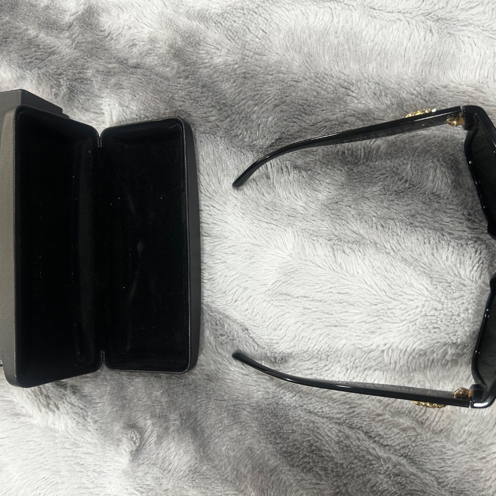 Versace sunglasses - Picture 6 of 8